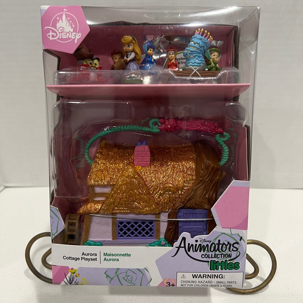 Disney Animators Littles Aurora Cottage- New in Box